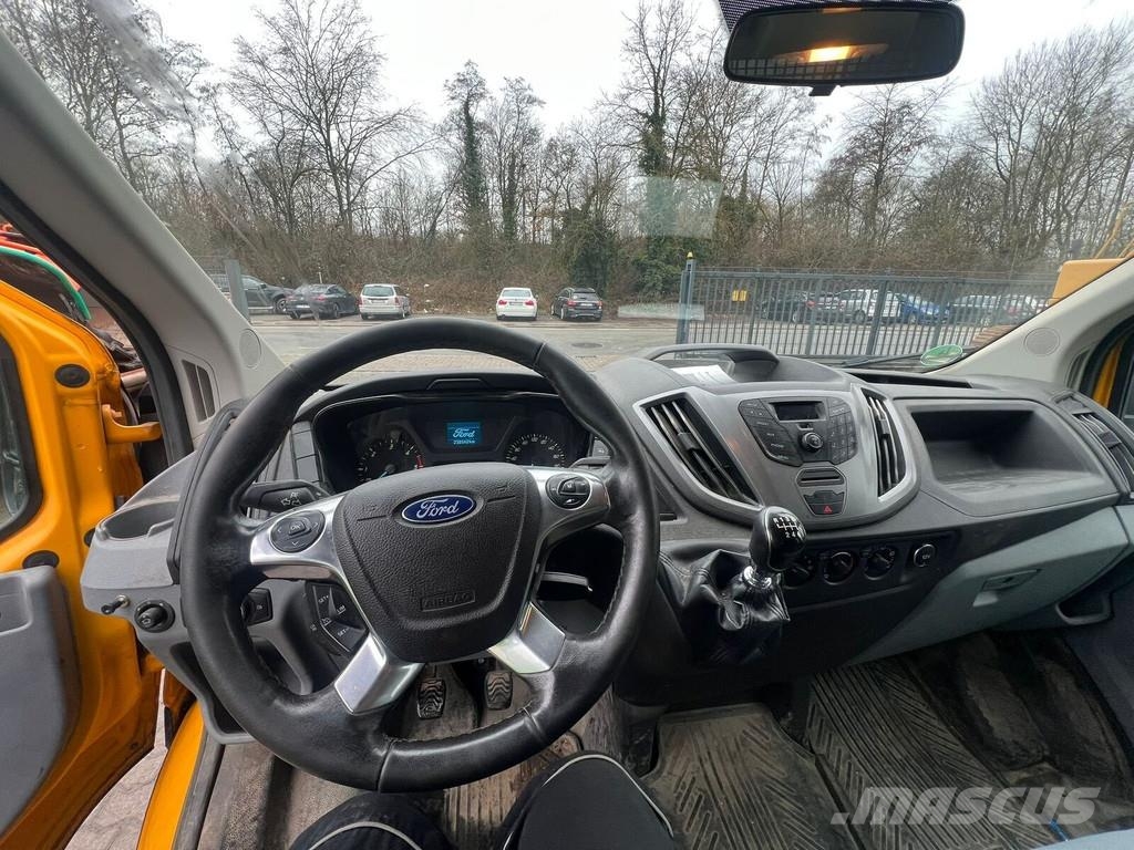 Ford Transit شاحنات مسطحة/مفصلية الجوانب