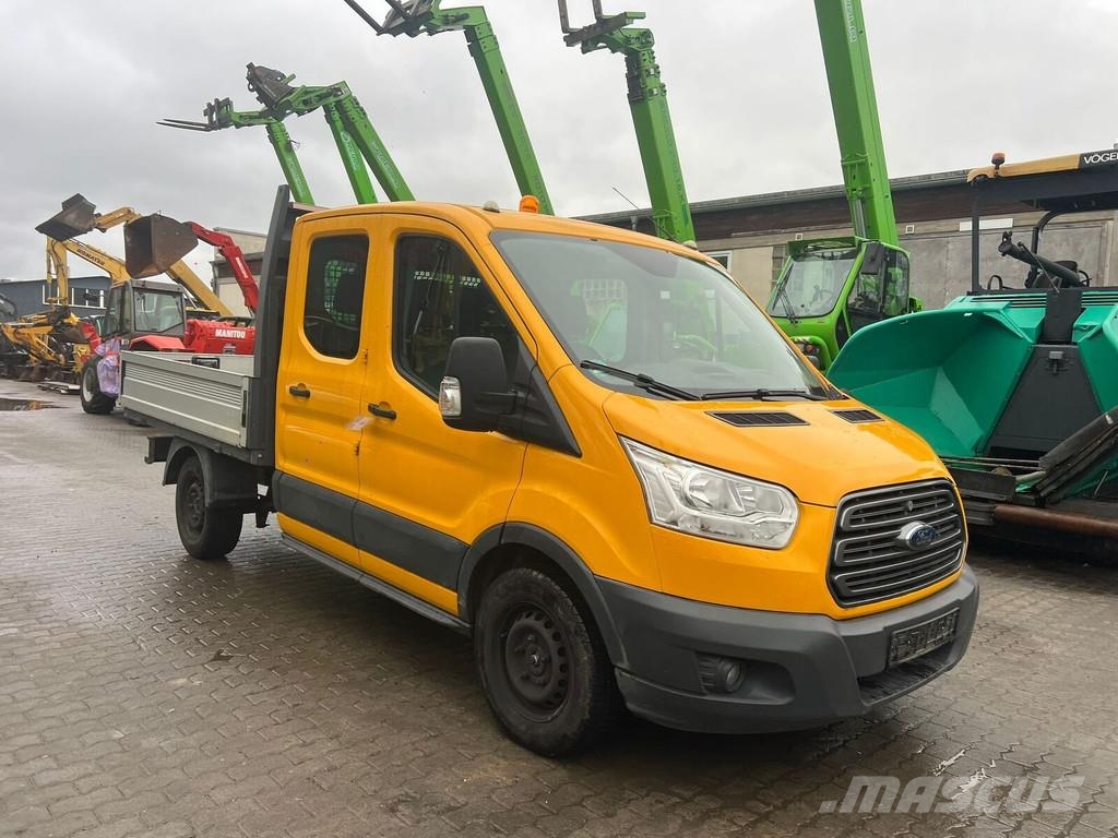 Ford Transit شاحنات مسطحة/مفصلية الجوانب