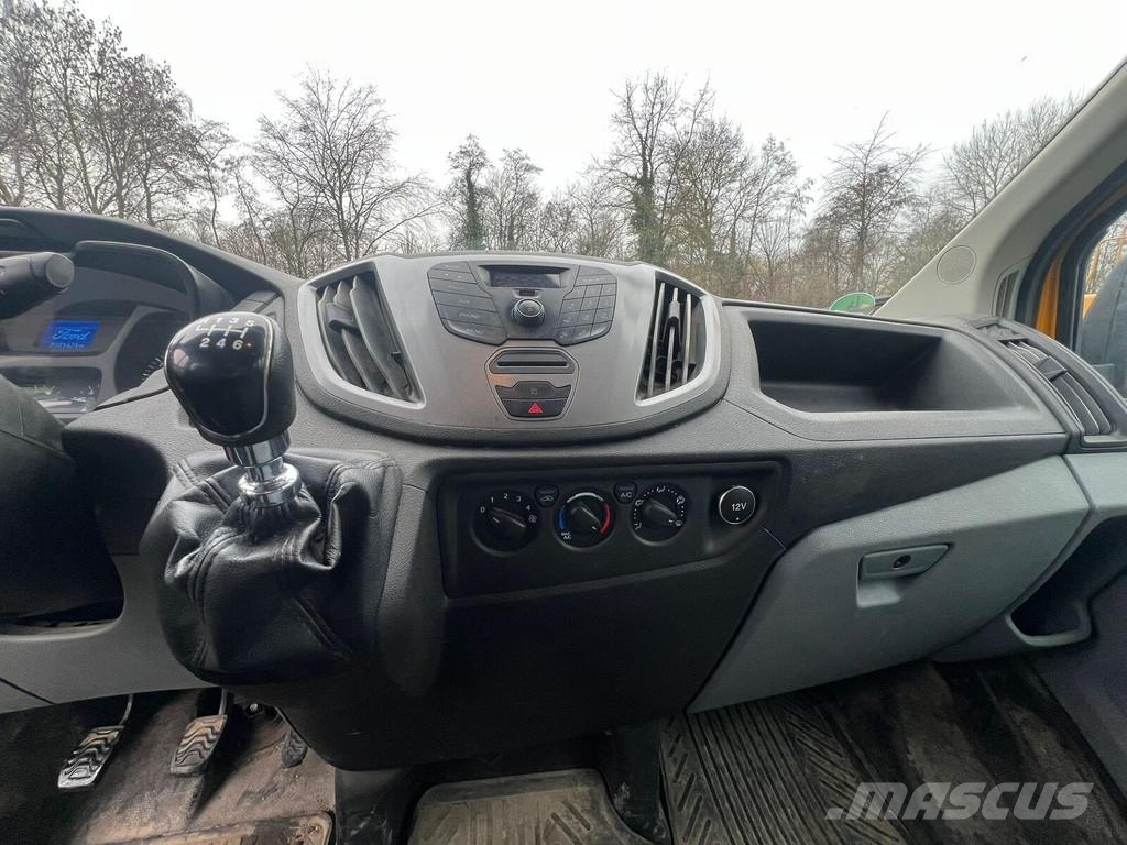 Ford Transit شاحنات مسطحة/مفصلية الجوانب