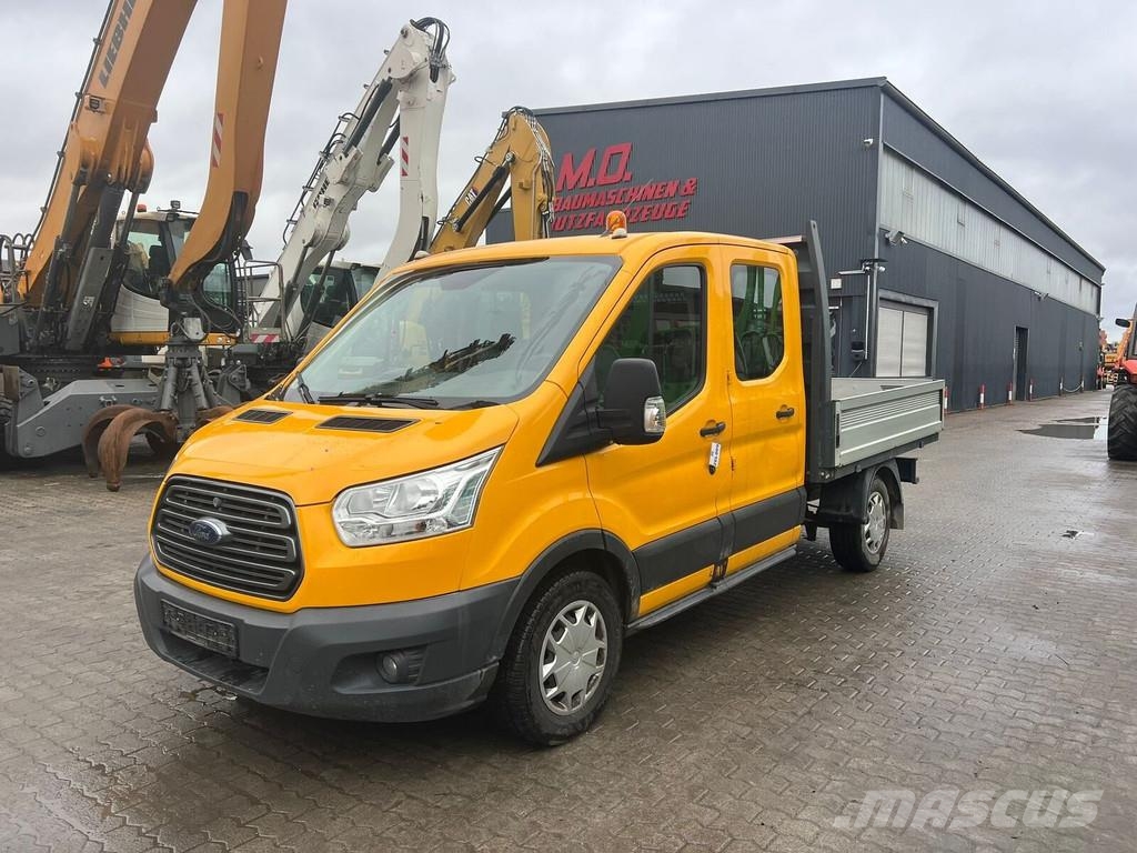 Ford Transit 플랫베드/드롭사이드 트럭