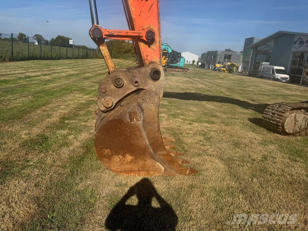 Hitachi ZX 225 US LC-3 Escavatori cingolati