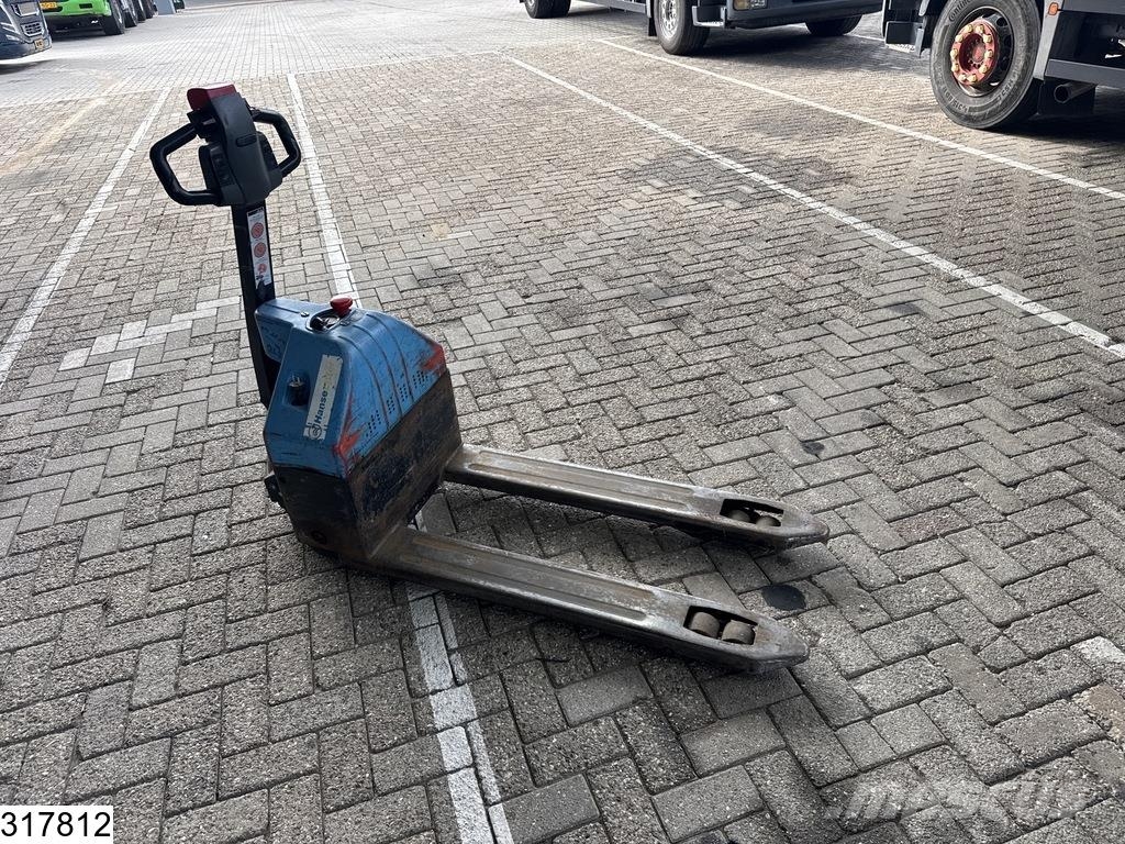 Hanselifter E-BF-06 1500 kg, 0,8 kW Pedestrian power pallet trucks