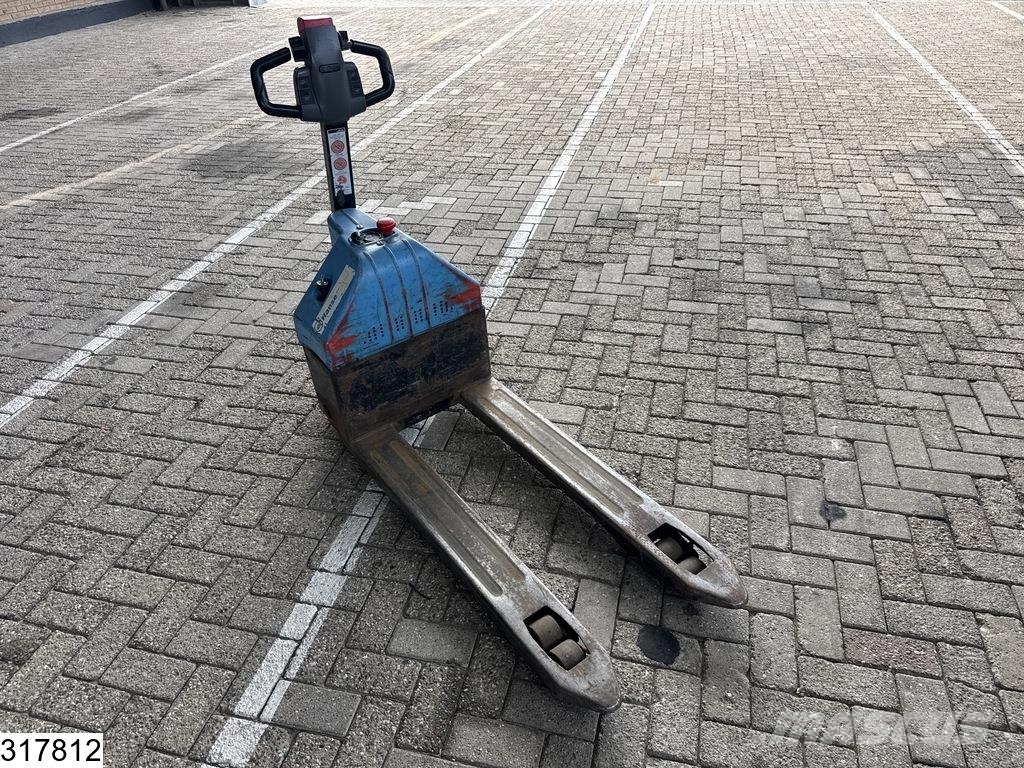 Hanselifter E-BF-06 1500 kg, 0,8 kW Pedestrian power pallet trucks