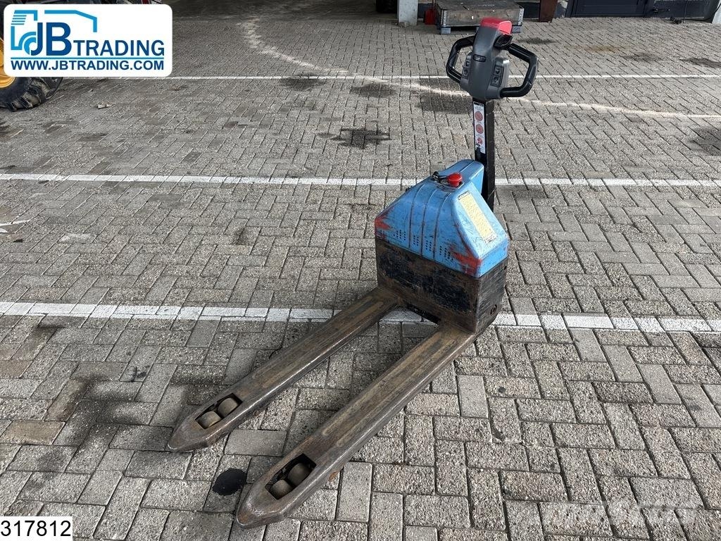 Hanselifter E-BF-06 1500 kg, 0,8 kW Pedestrian power pallet trucks