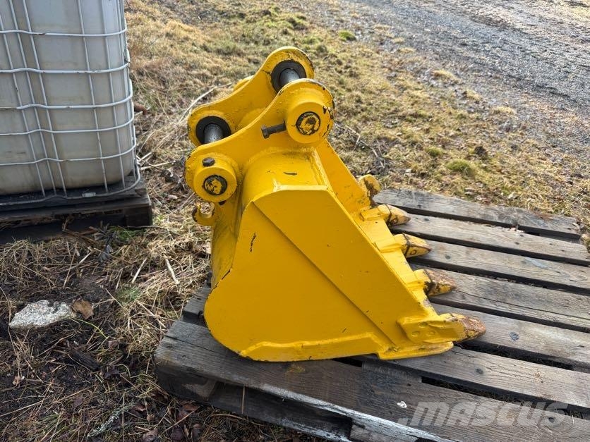 Komatsu PC55MR حفارات وسط 7 طن - 12 طن
