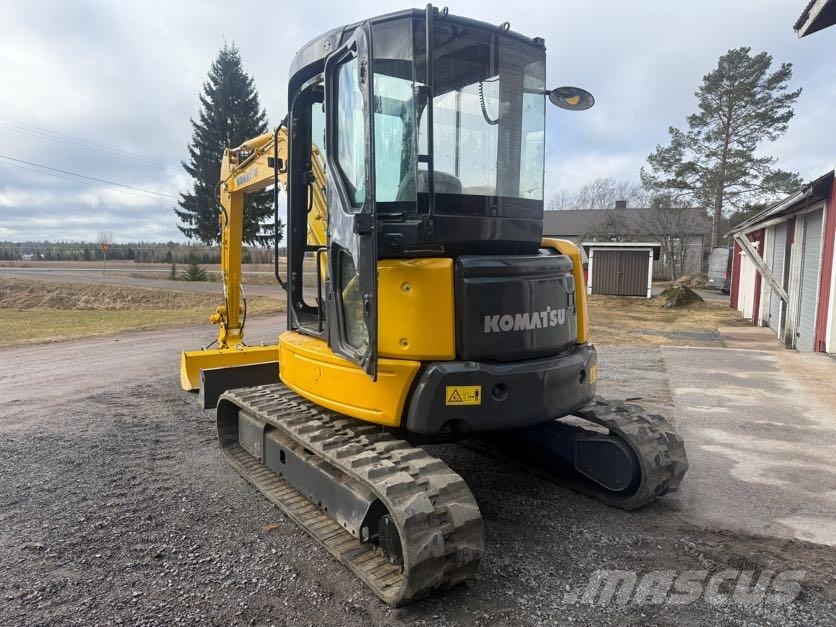 Komatsu PC55MR حفارات وسط 7 طن - 12 طن