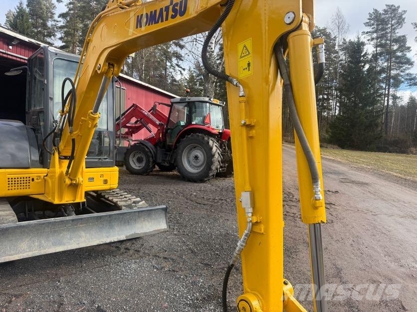 Komatsu PC55MR حفارات وسط 7 طن - 12 طن