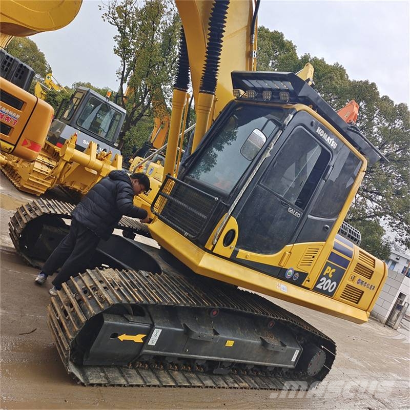Komatsu PC 200-6 - China Largest Supplier Гусеничні екскаватори