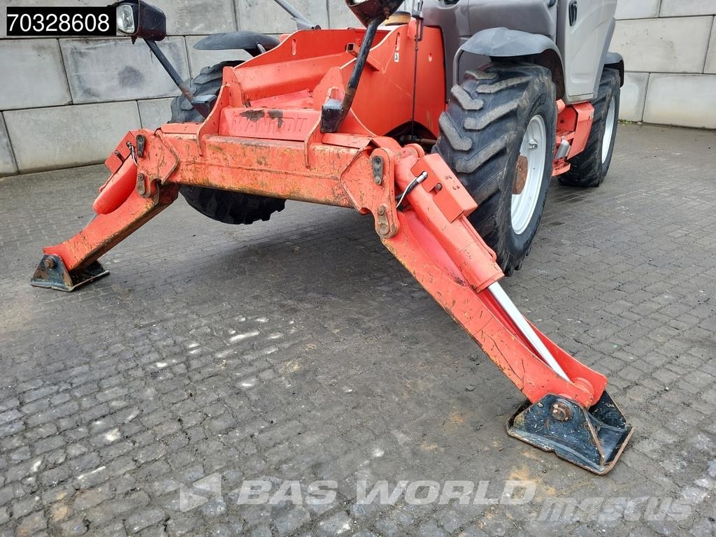 Manitou MT1440 مناولات متداخلة