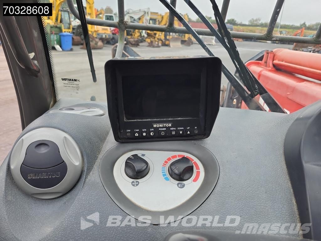 Manitou MT1440 مناولات متداخلة