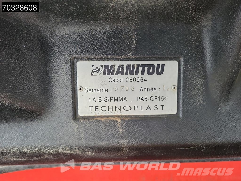 Manitou MT1440 مناولات متداخلة