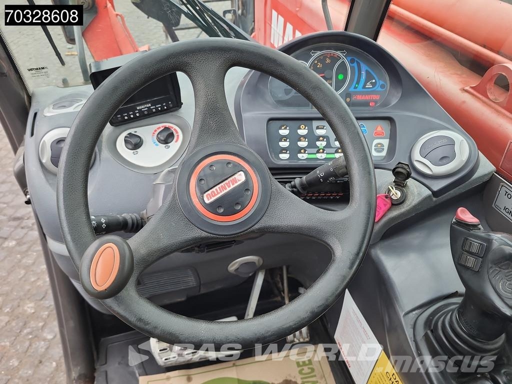 Manitou MT1440 مناولات متداخلة