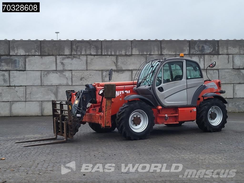 Manitou MT1440 مناولات متداخلة