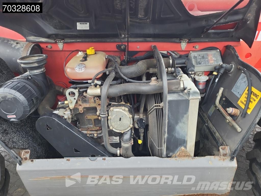 Manitou MT1440 مناولات متداخلة