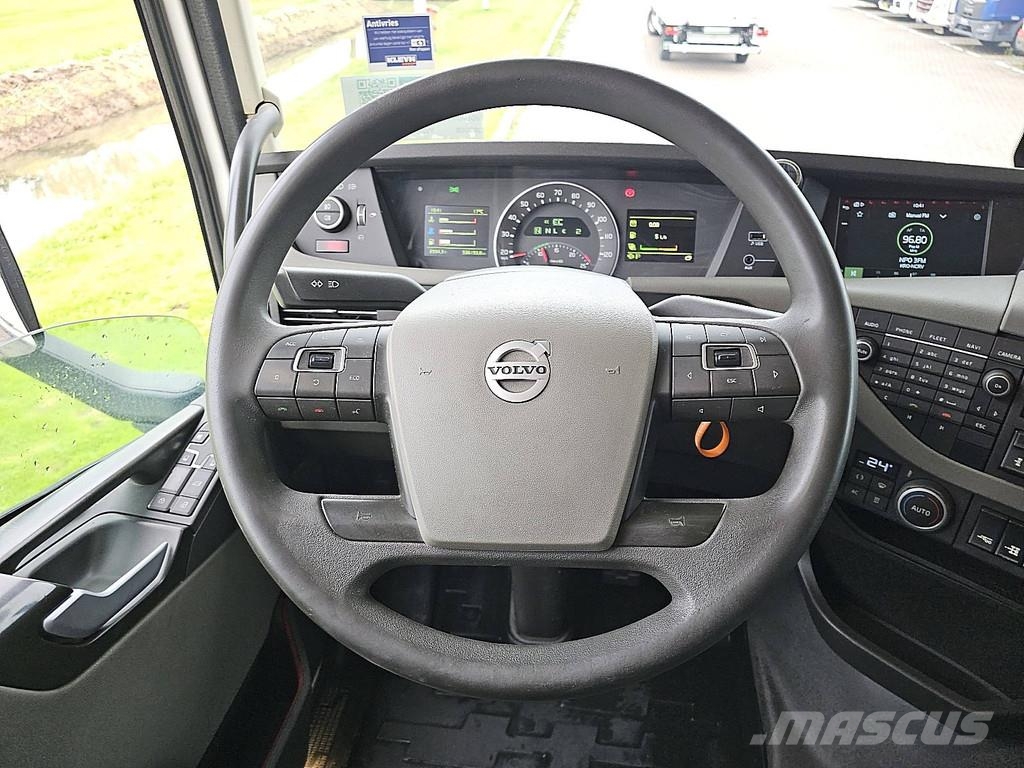 Volvo FH 500 6X2 STEERED PTO+HYDR Tractor Units
