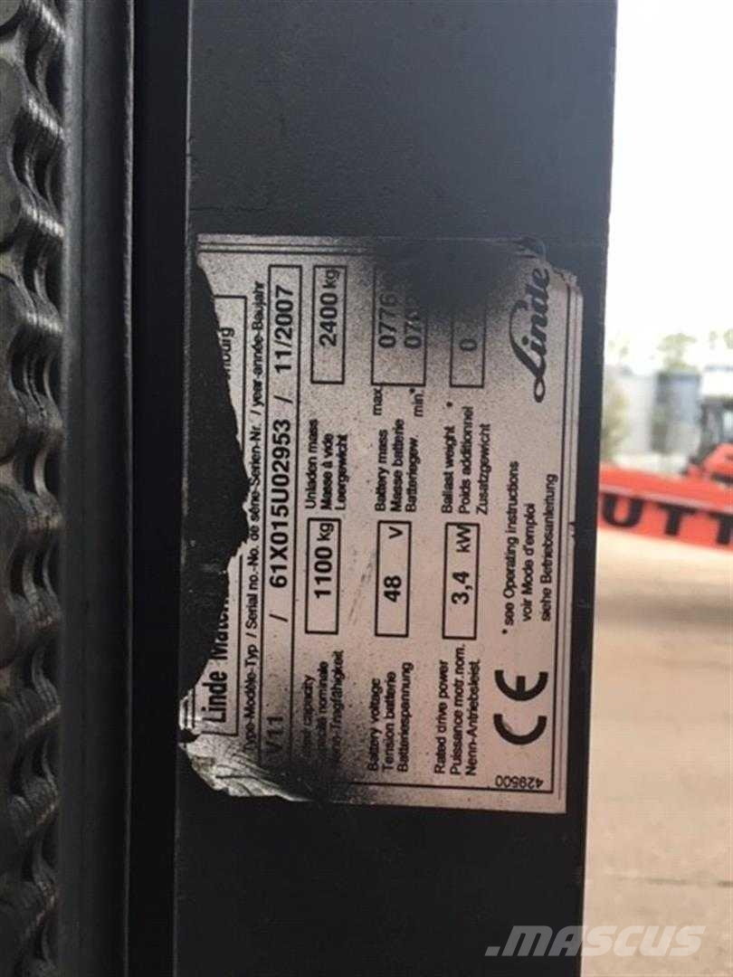 Linde V11 High lift order picker