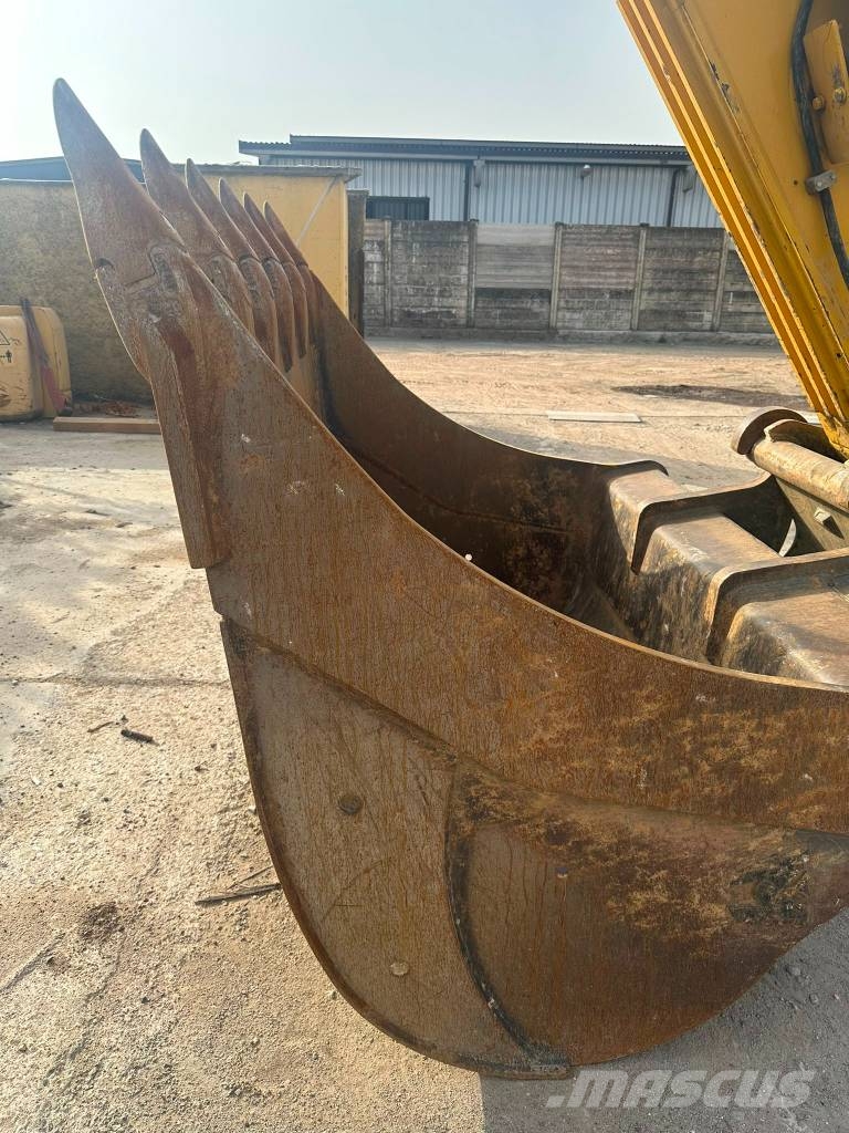 Komatsu HB 365 NLC-3 Hybrid Εκσκαφείς με ερπύστριες