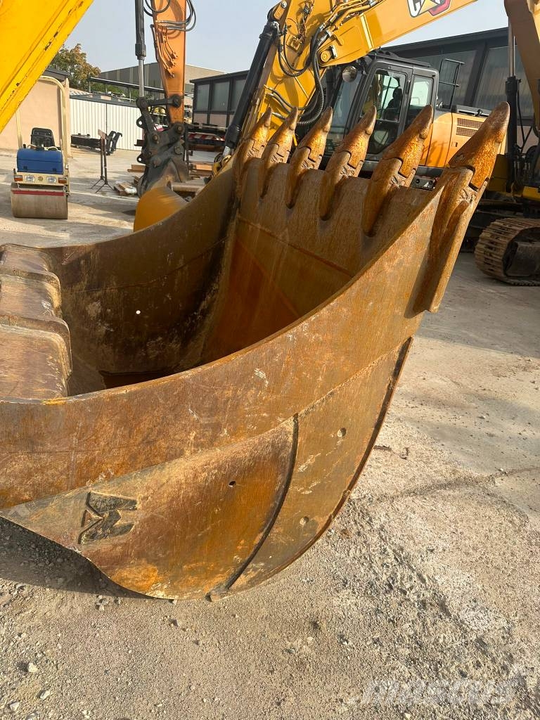 Komatsu HB 365 NLC-3 Hybrid Εκσκαφείς με ερπύστριες