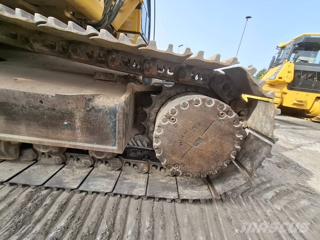 Komatsu HB 365 NLC-3 Hybrid Εκσκαφείς με ερπύστριες