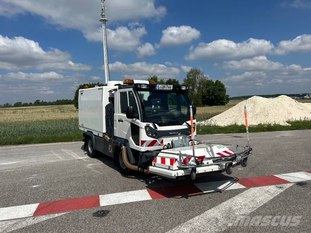 Multicar M31H mit ICT Aufbau Nettoyeur haute pression
