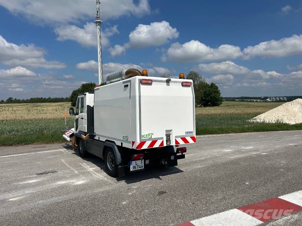 Multicar M31H mit ICT Aufbau Nettoyeur haute pression