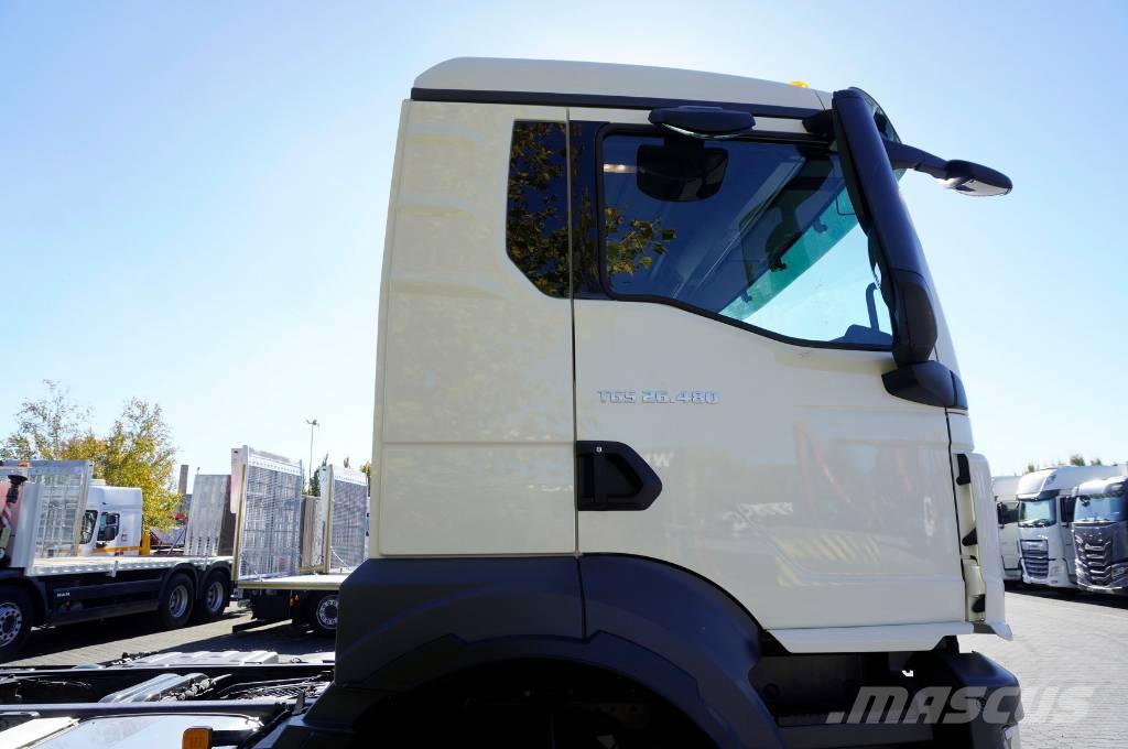 MAN TGS 26.480 6x4 / 20 tho. km!!! / chassis 530 cm Шасі з кабіною