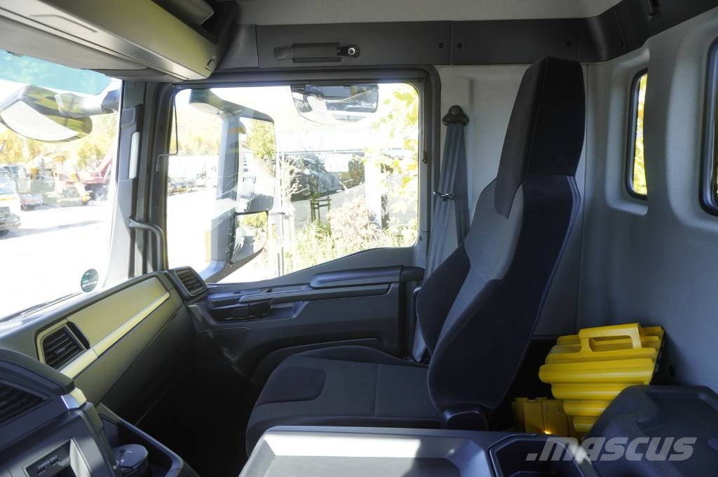 MAN TGS 26.480 6x4 / 20 tho. km!!! / chassis 530 cm Шасі з кабіною