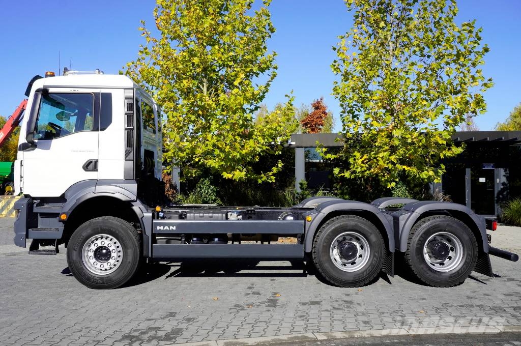 MAN TGS 26.480 6x4 / 20 tho. km!!! / chassis 530 cm Шасі з кабіною