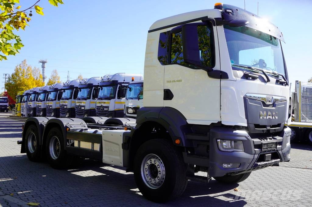 MAN TGS 26.480 6x4 / 20 tho. km!!! / chassis 530 cm Шасі з кабіною