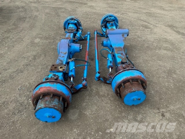 Fuchs MHL 330 used axles complete Nápravy