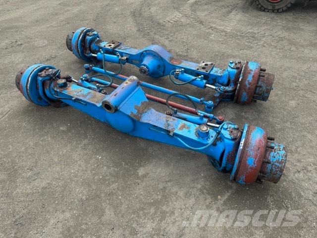 Fuchs MHL 330 used axles complete Nápravy