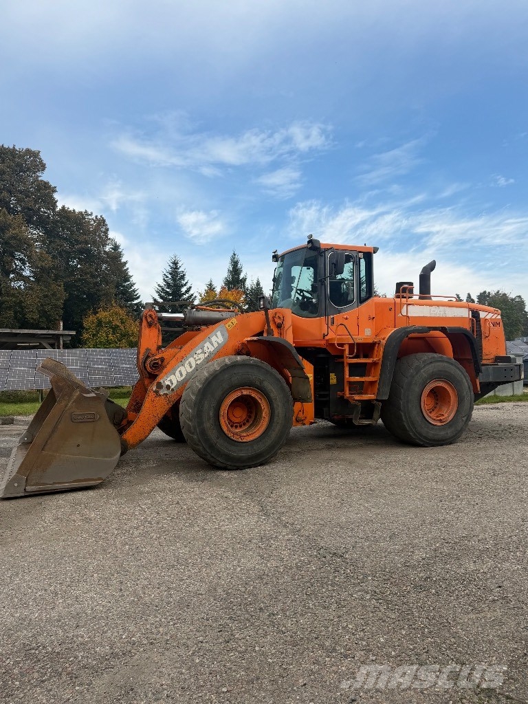 Doosan DL 450 Chargeuse sur pneus