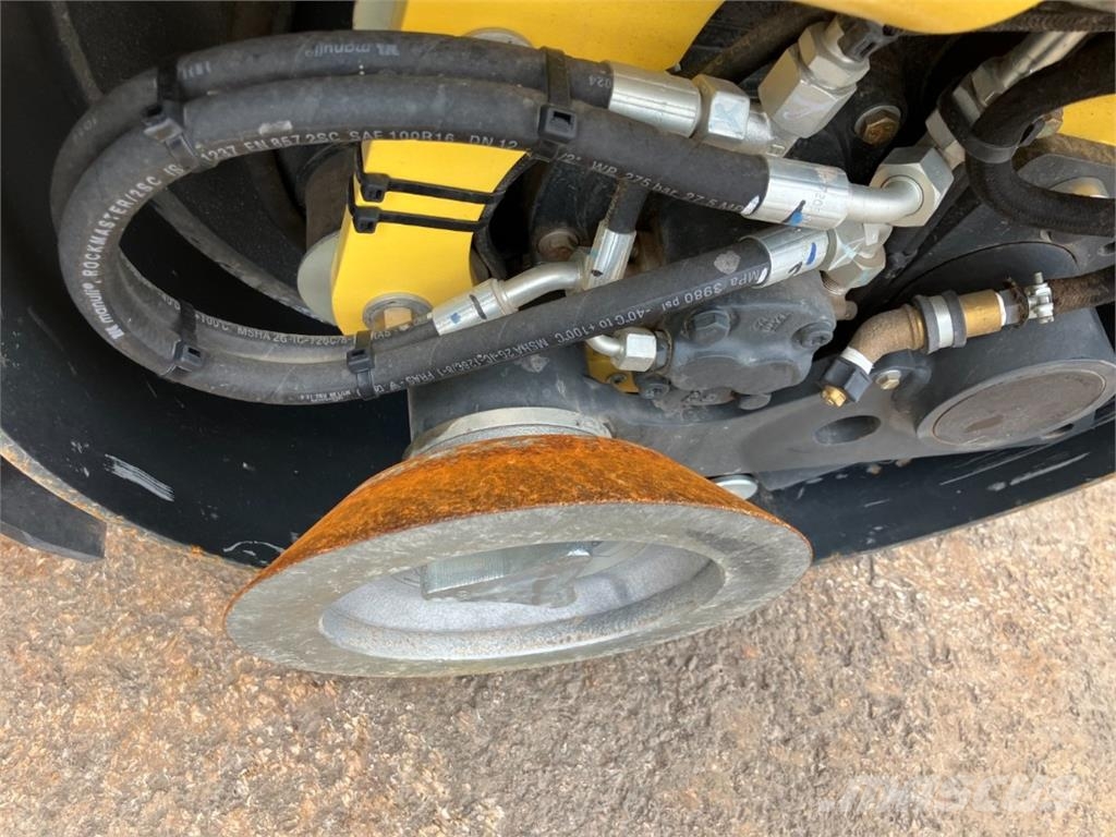 Bomag CN BW 120 AD-5 Dvojni valjarji