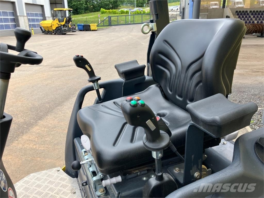 Bomag CN BW 120 AD-5 Dvojni valjarji