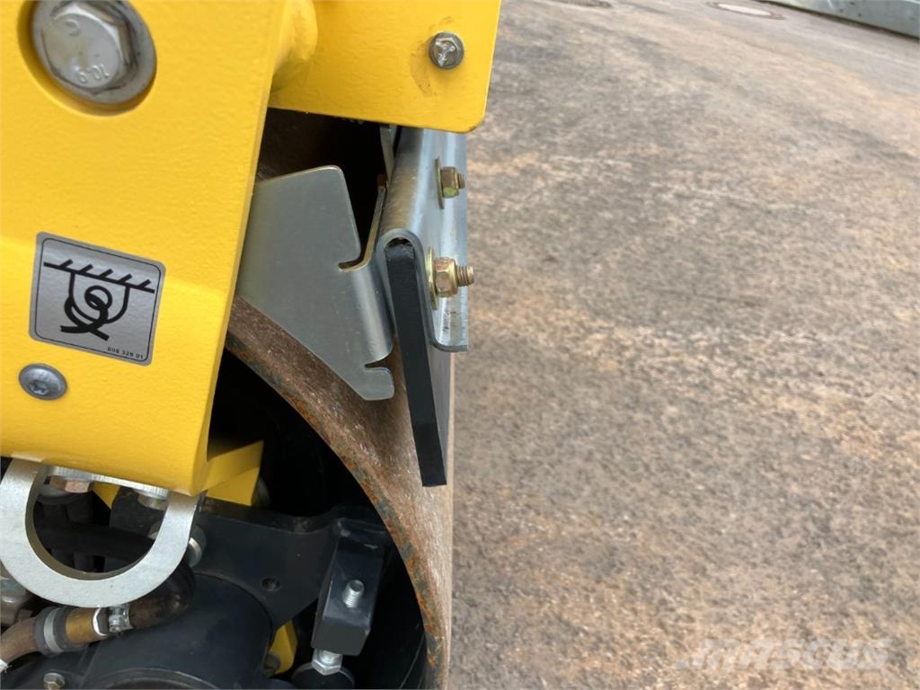 Bomag CN BW 120 AD-5 Dvojni valjarji