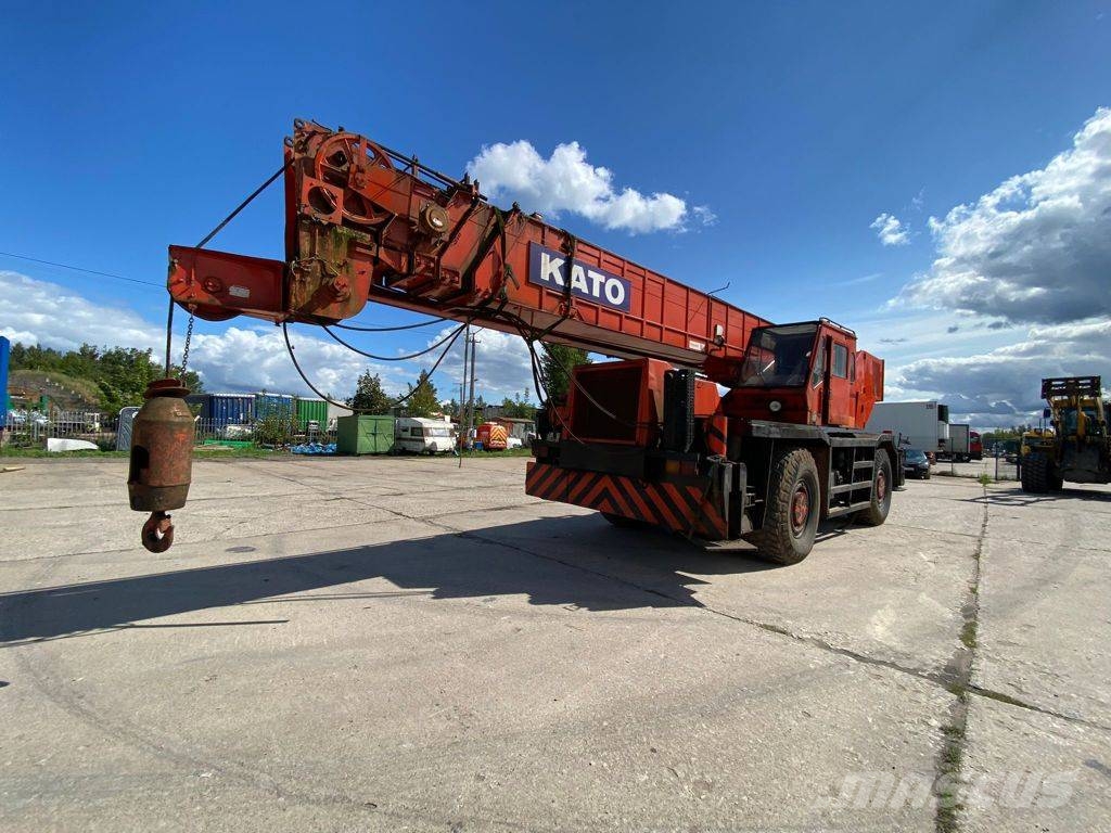 Kato KR 500 Ruw terrein kranen