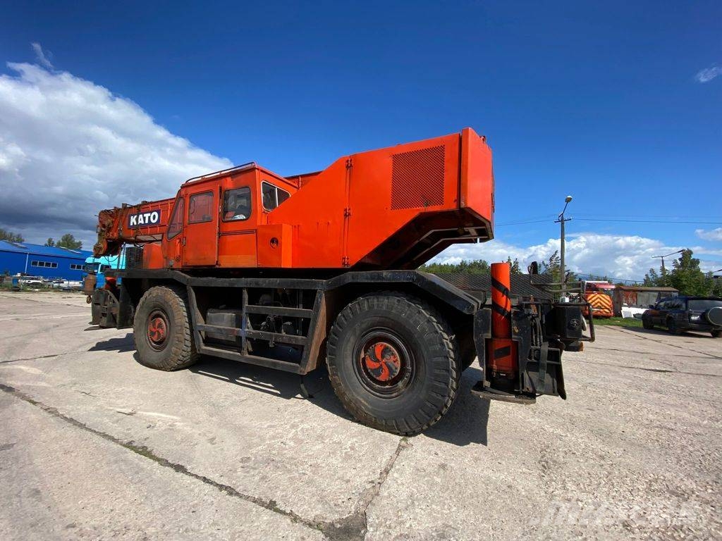 Kato KR 500 Ruw terrein kranen