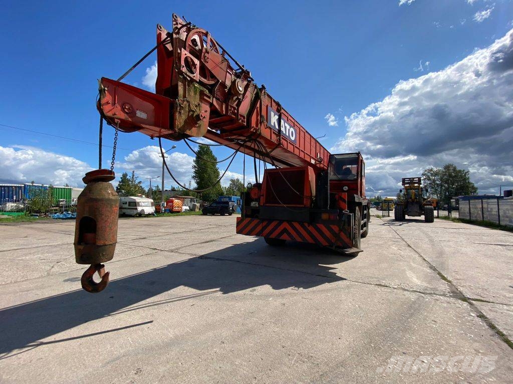 Kato KR 500 Ruw terrein kranen