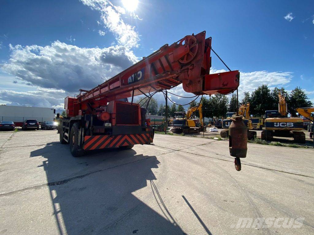 Kato KR 500 Ruw terrein kranen