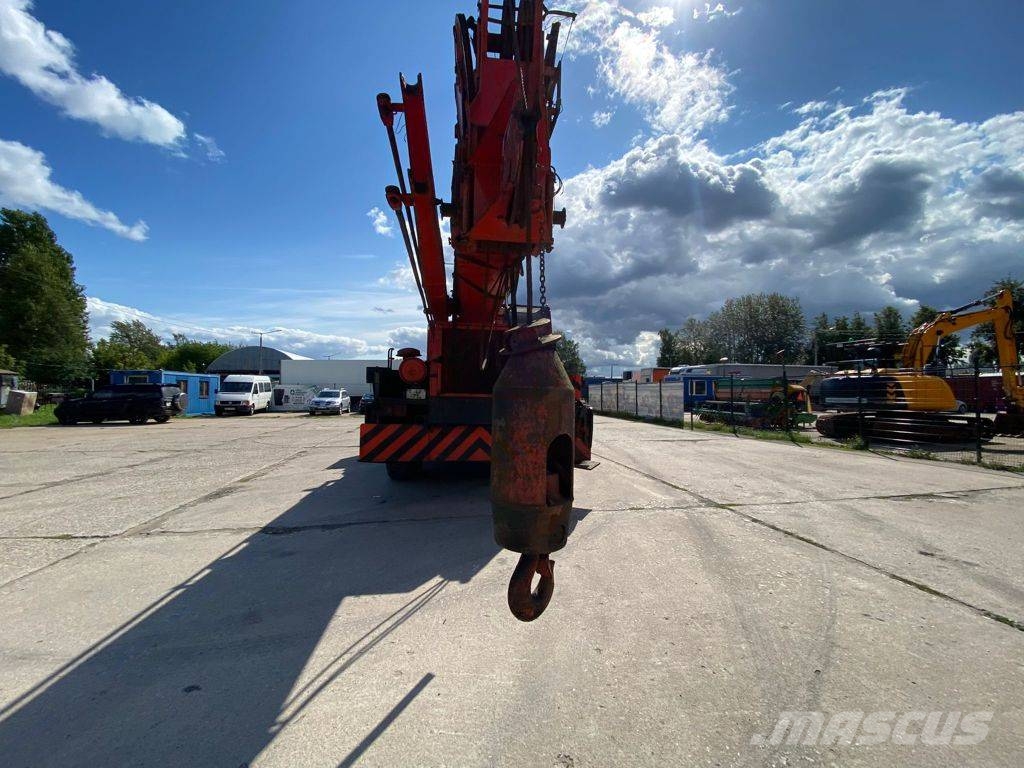 Kato KR 500 Ruw terrein kranen
