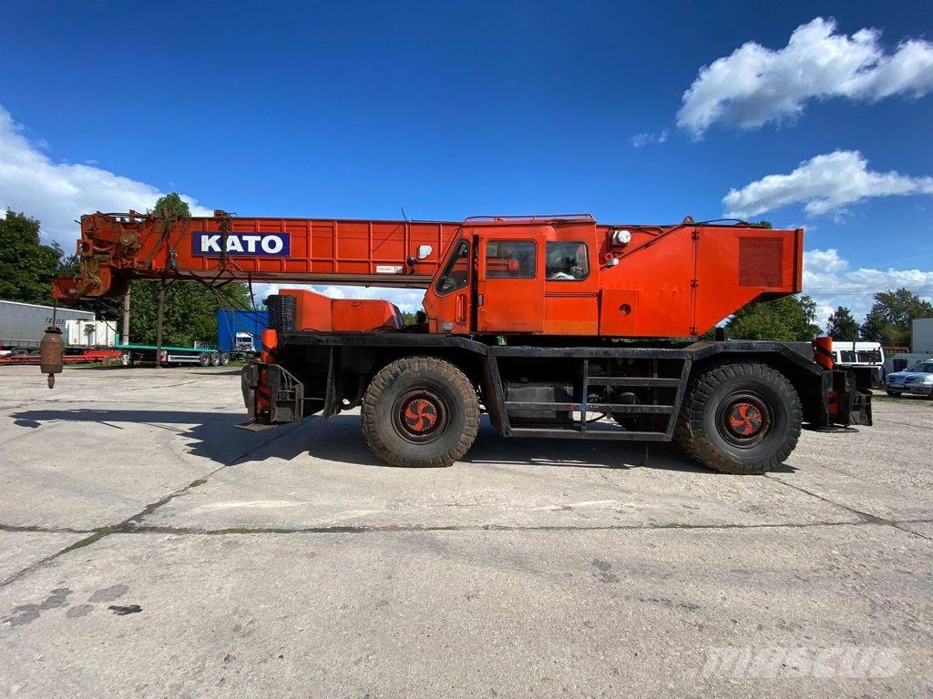 Kato KR 500 Ruw terrein kranen