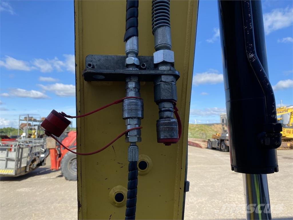 Yanmar VIO80-1A حفارات بعجل