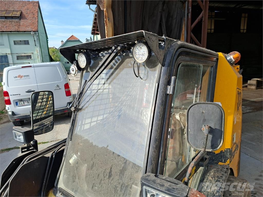 JCB ROBOT Diger