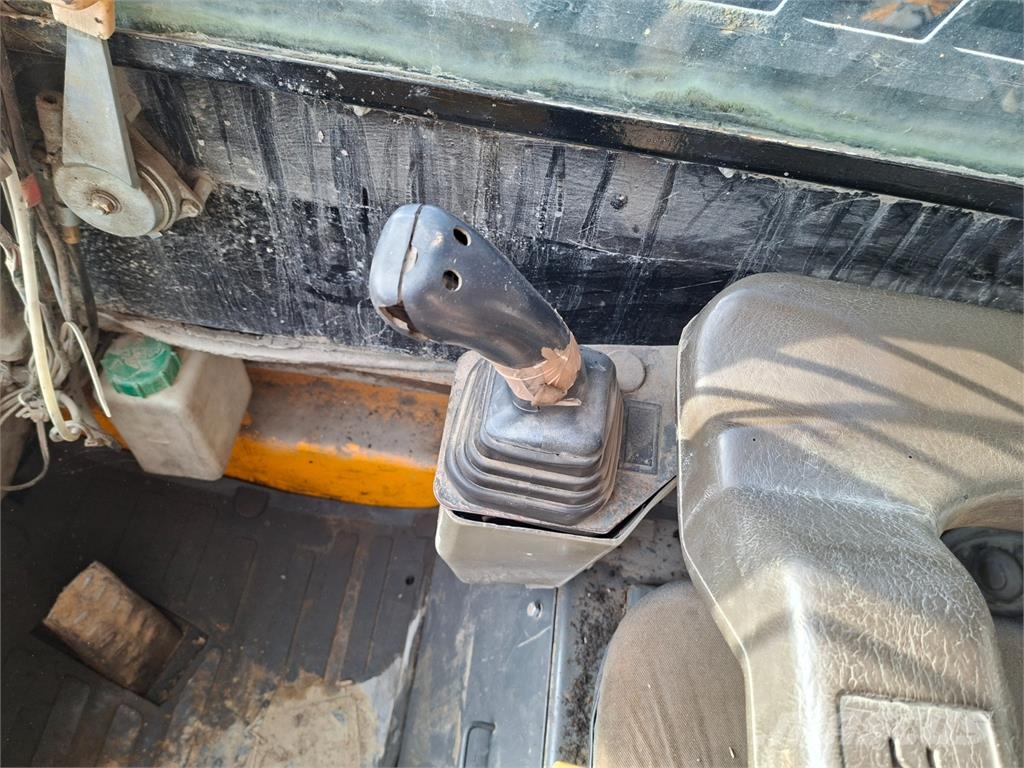JCB ROBOT Diger