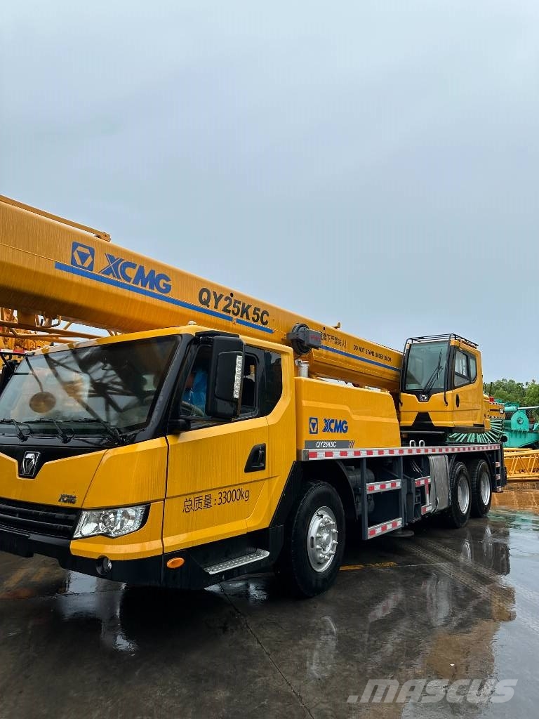 XCMG QY25K5 رافعات الطرق الوعرة