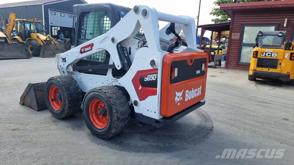Bobcat S 650 Krautuvai su šoniniu pasukimu