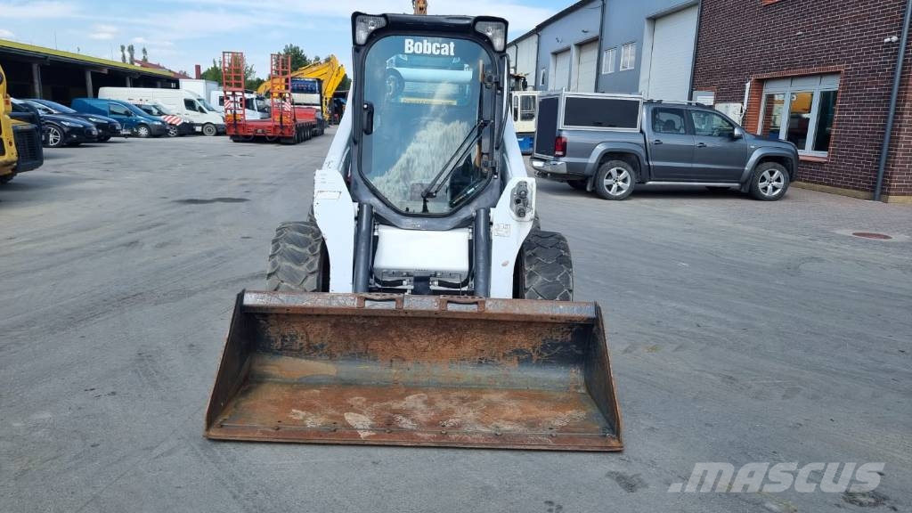 Bobcat S 650 Krautuvai su šoniniu pasukimu
