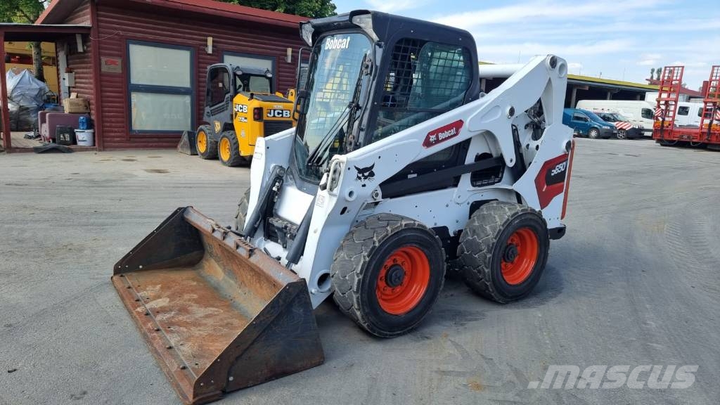 Bobcat S 650 Krautuvai su šoniniu pasukimu