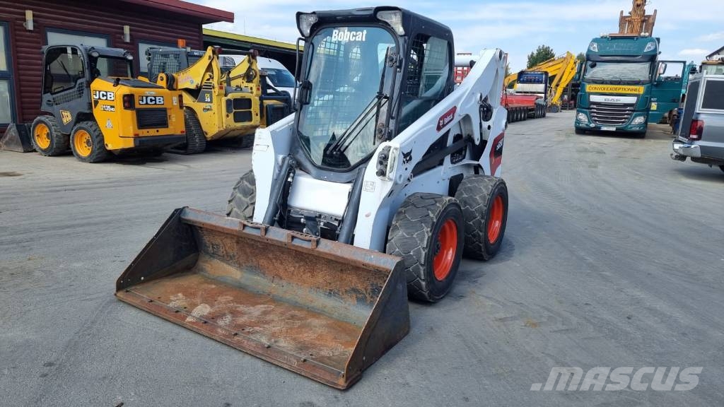 Bobcat S 650 Krautuvai su šoniniu pasukimu