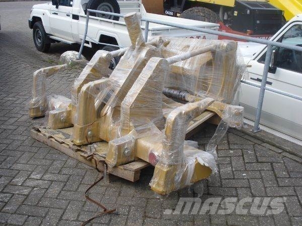 CAT 140M/160M Ripper Κατασκευές - Άλλα